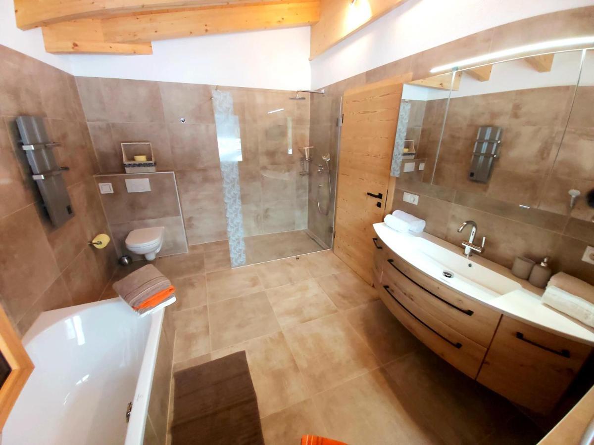 Puitbach Chalet Лойташ Стая снимка